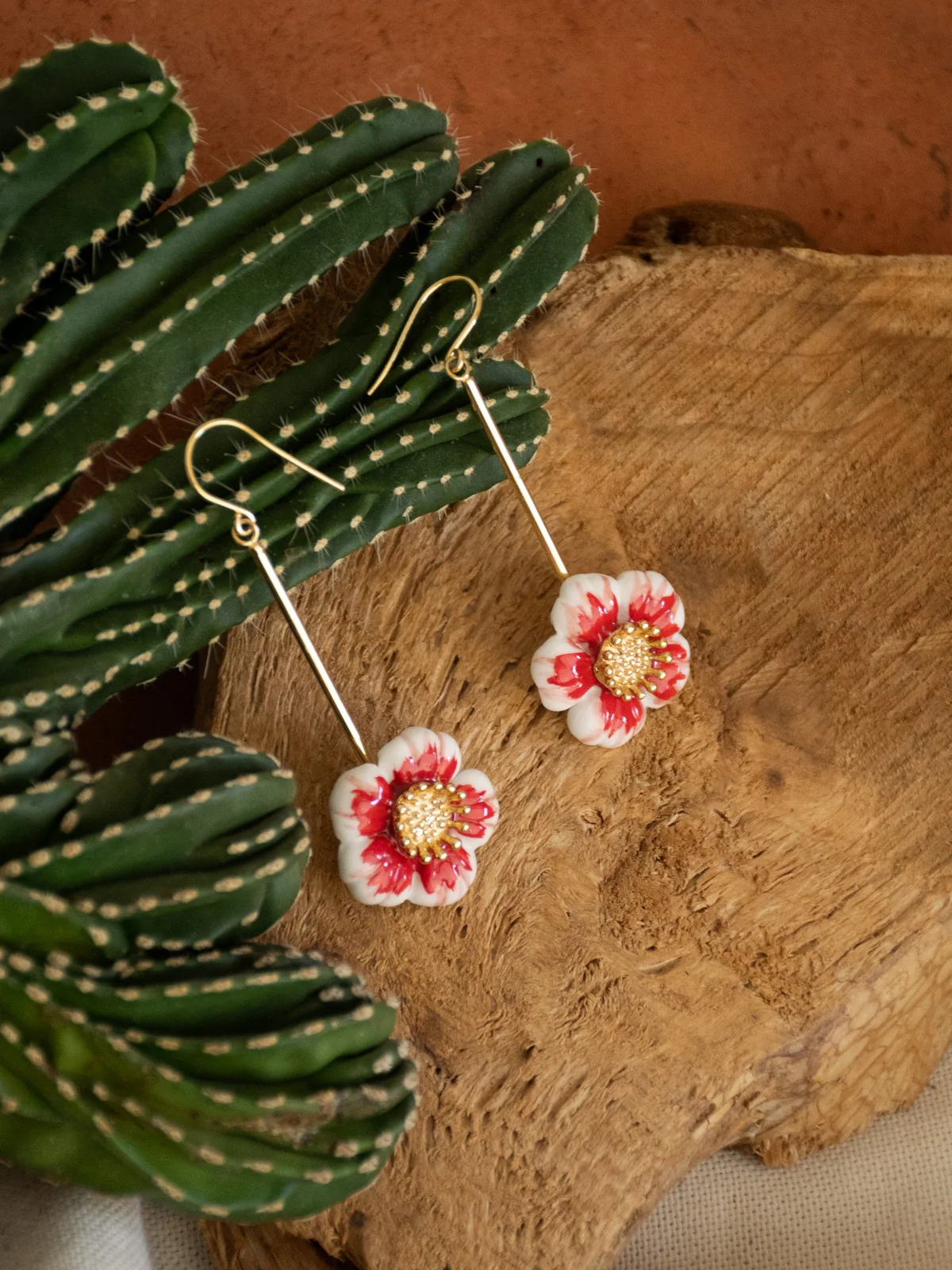 Boucles d'oreilles fleur du désert - Image 4
