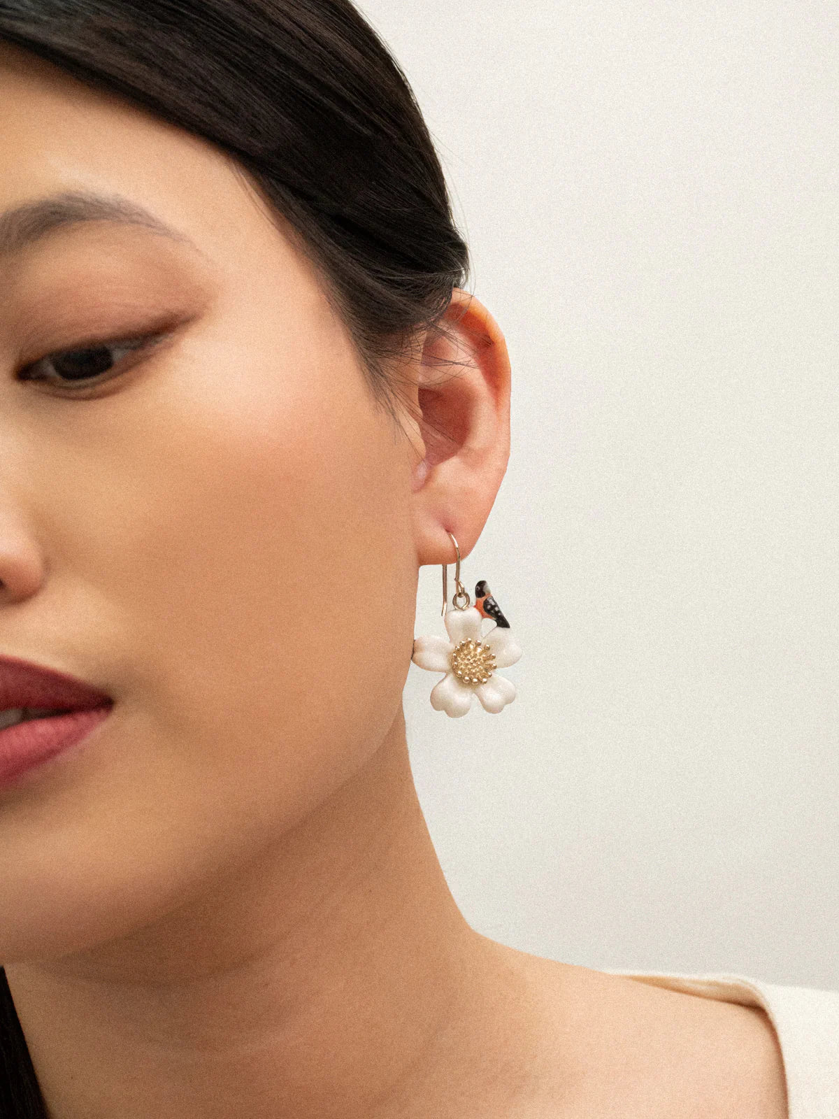 Boucles d'oreilles oiseau et fleur - Image 2