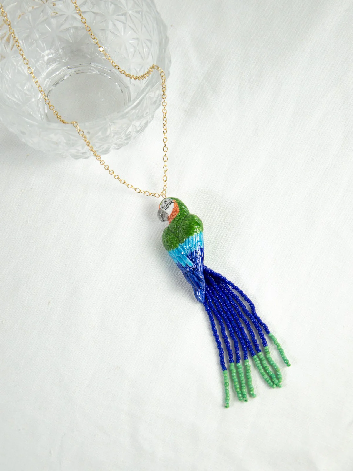 Collier perroquet vert avec perles