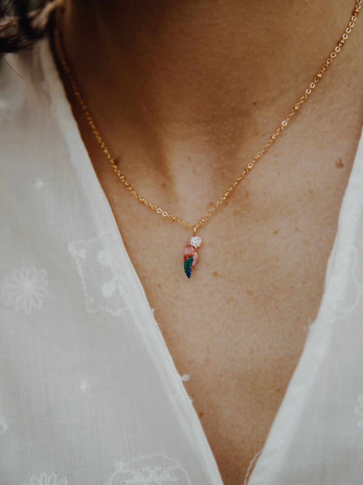Collier perroquet rose - Image 2