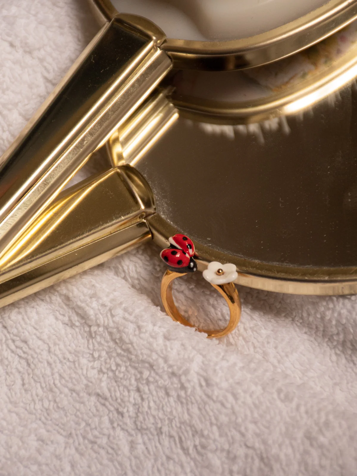 Bague FaceToFace coccinelle et fleur blanche - Image 5