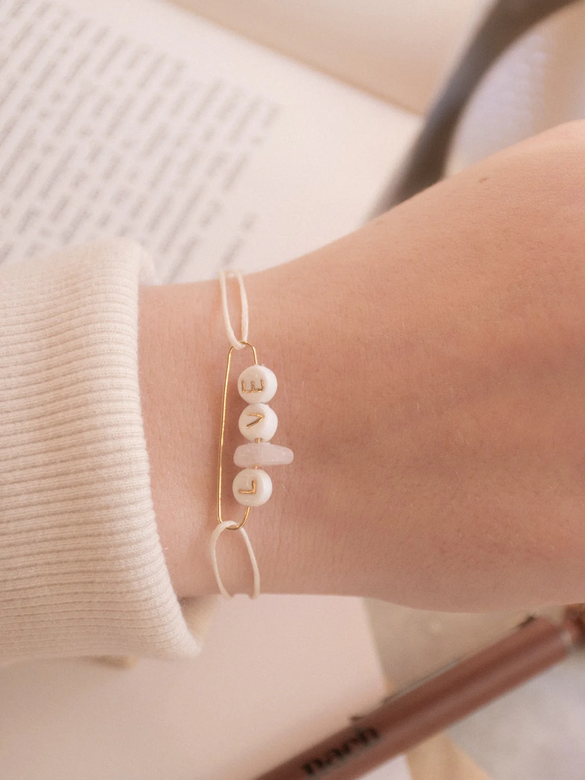 Bracelet LOVE - Des mots d'amour - Image 2