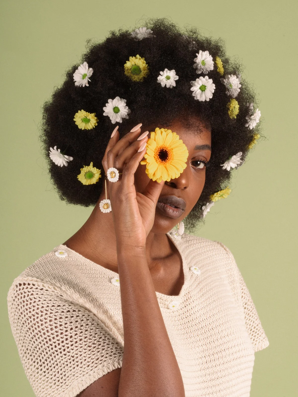 Boucles d'oreilles marguerite avec pistil doré - Flower Power - Image 3