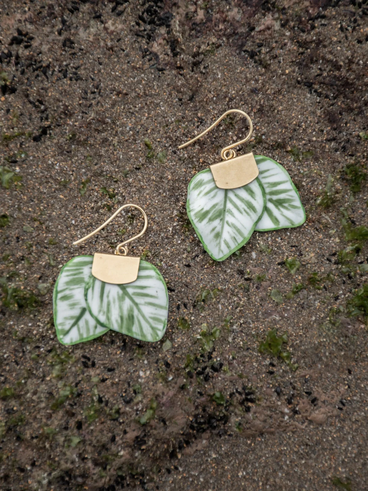 Boucle d'oreilles double feuilles - Image 3