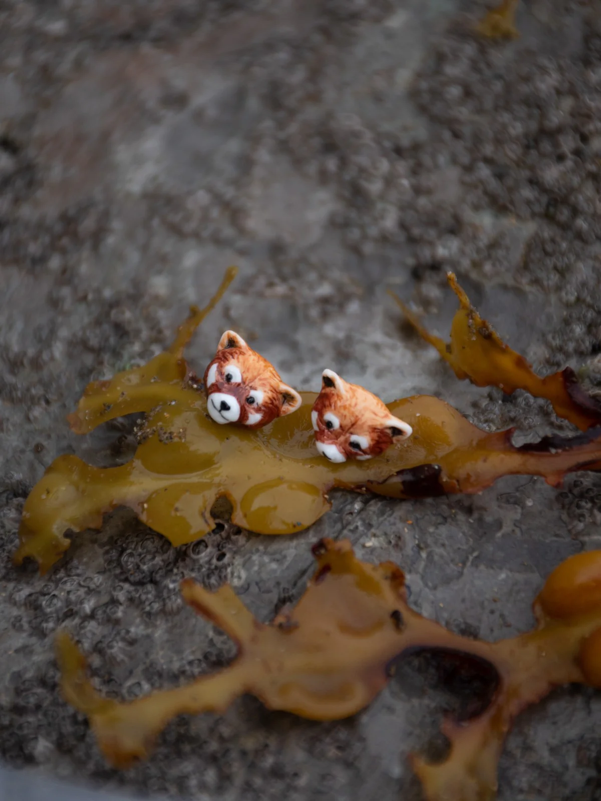 Boucles d'oreilles puces - Panda roux - Image 3