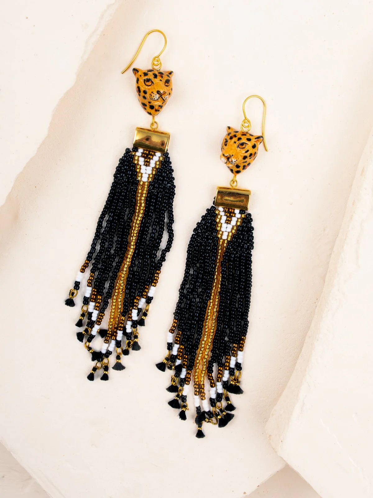 Boucles d'oreilles pendantes léopard et perles - Capsule anniversaire - Image 6
