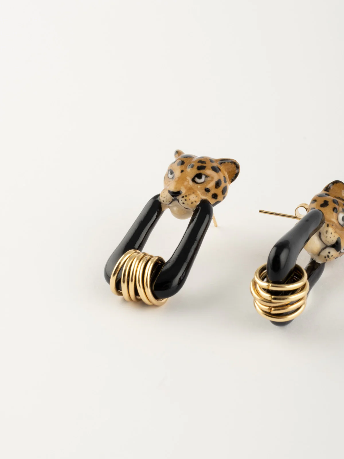Boucles d'oreilles noires léopard - Force de la nature - Image 5