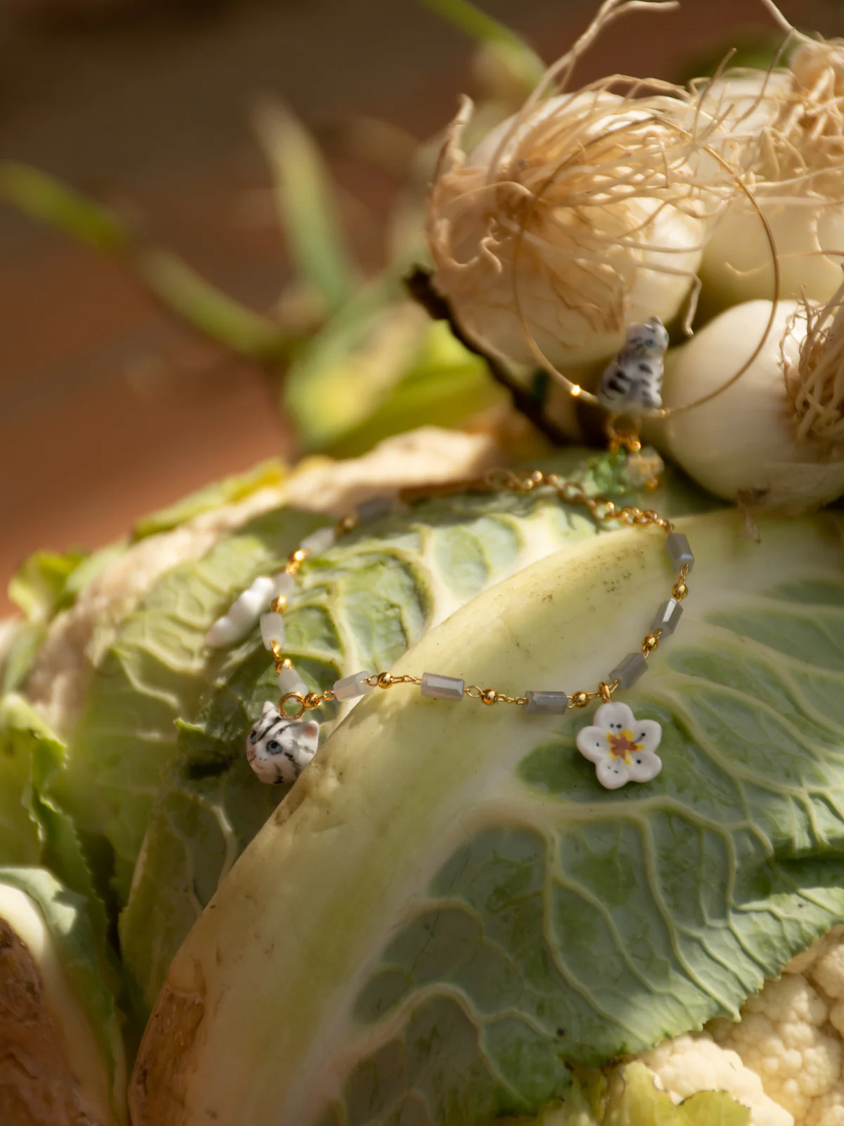 Bracelet fleur de poirier et chaton tabby - Image 4
