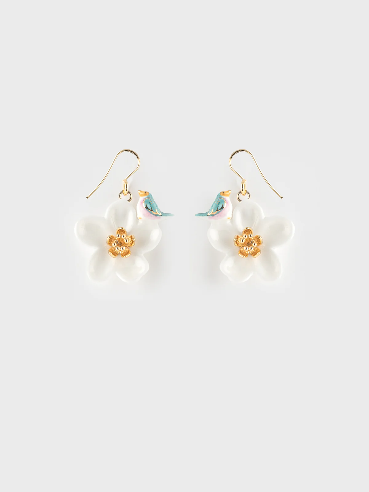 Boucles d'oreilles fleur blanche et oiseau bleu