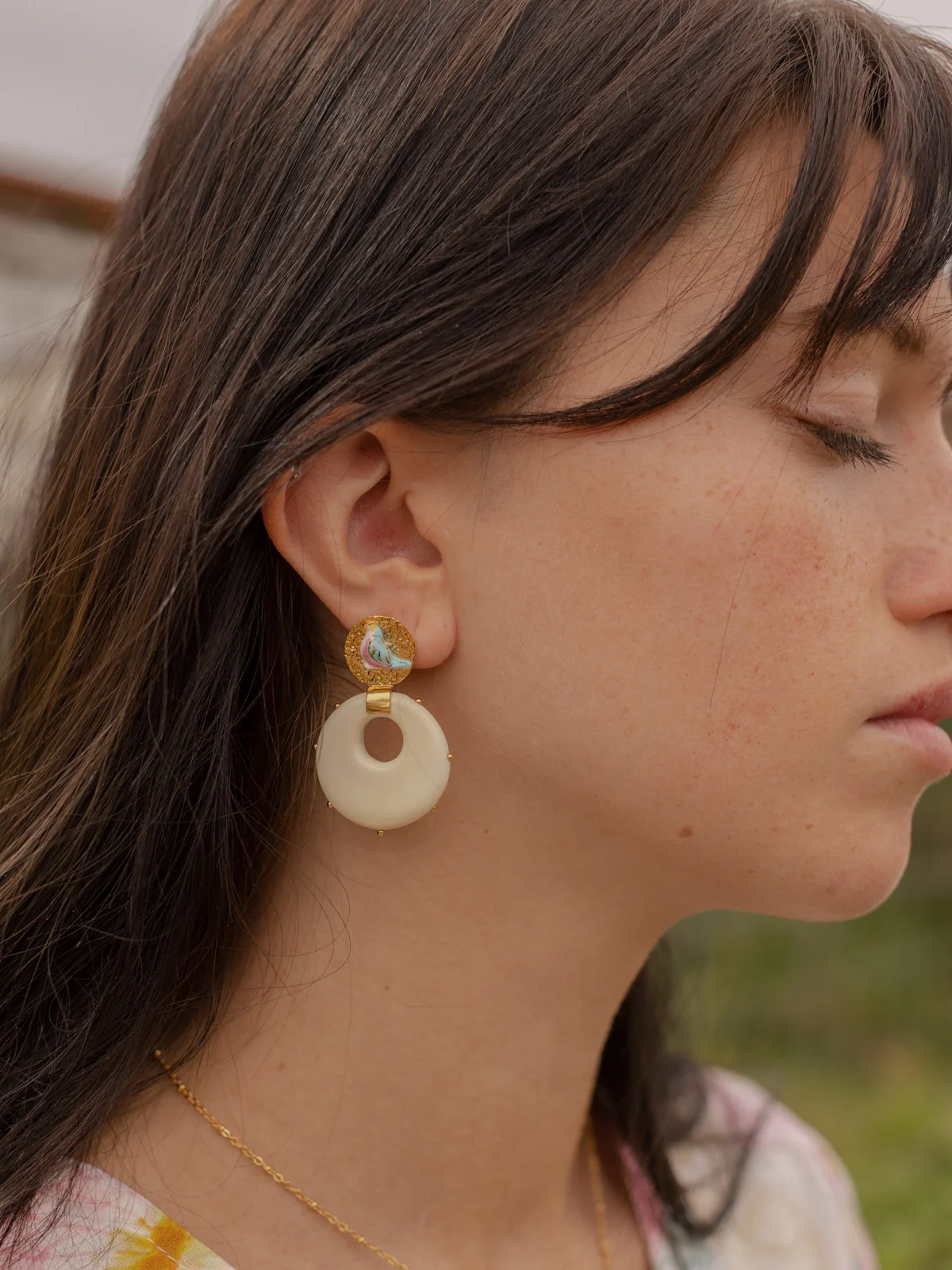 Boucles d'oreilles oiseau bleu & porcelaine cloutée - Image 2