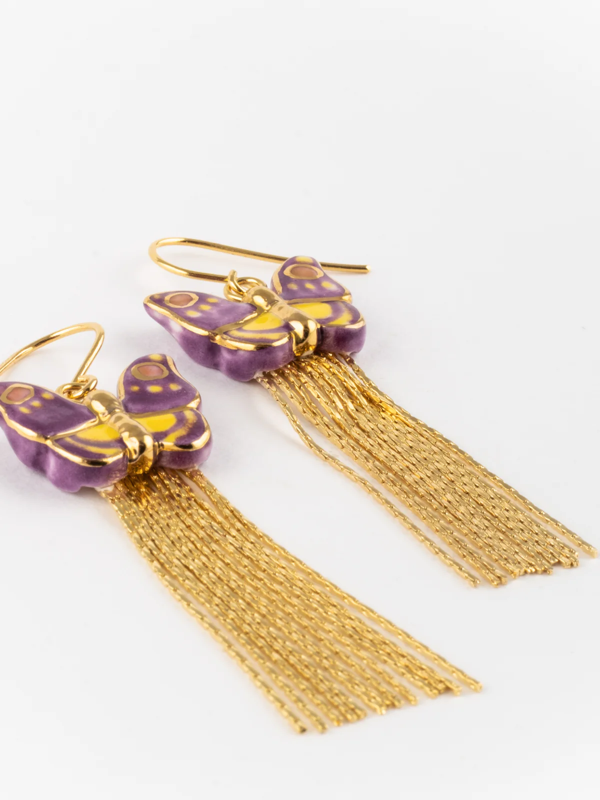 Boucles d'oreilles papillon violet à franges - Image 5