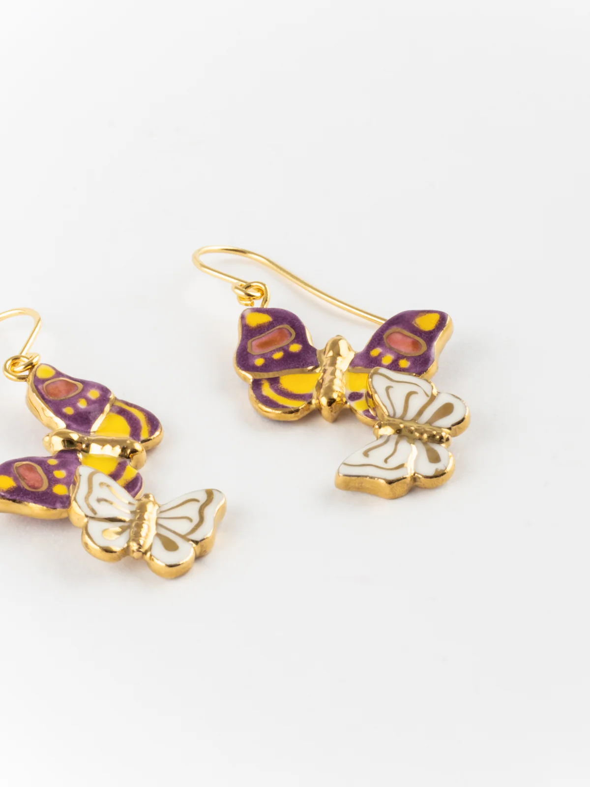Boucle d'oreilles papillons violet & blanc - Image 4