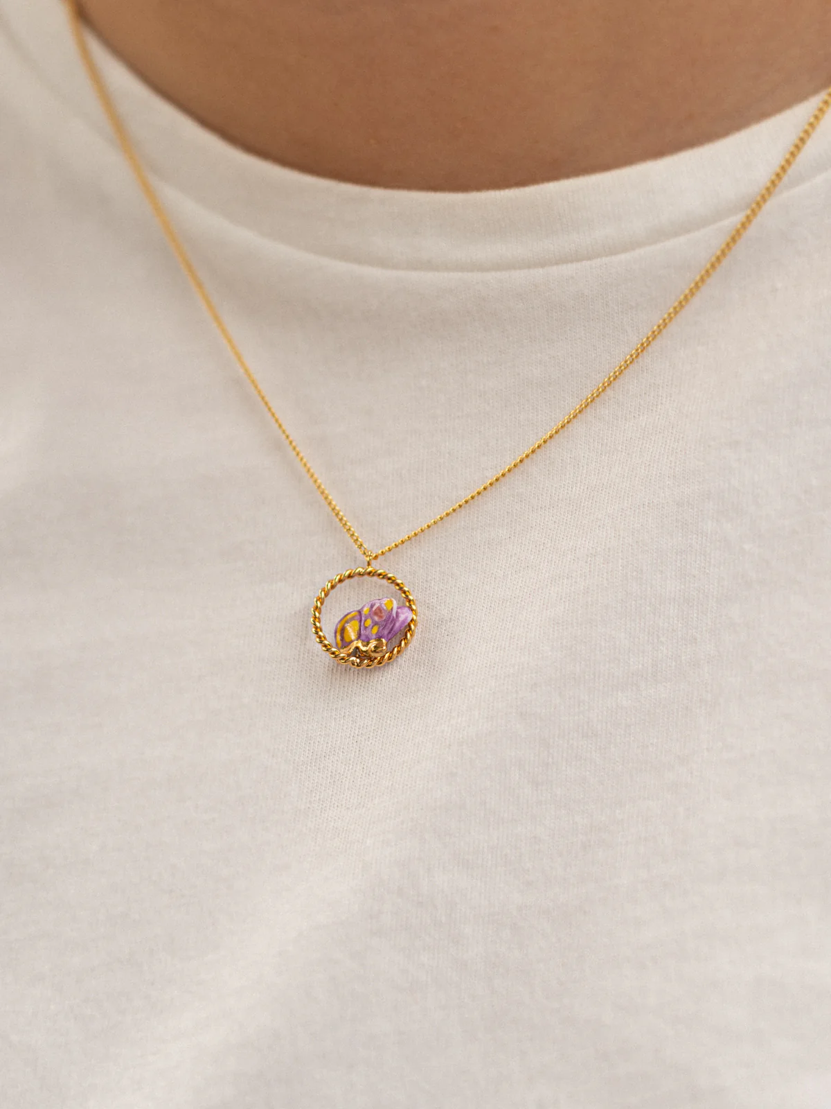 Collier papillon violet - Image 2