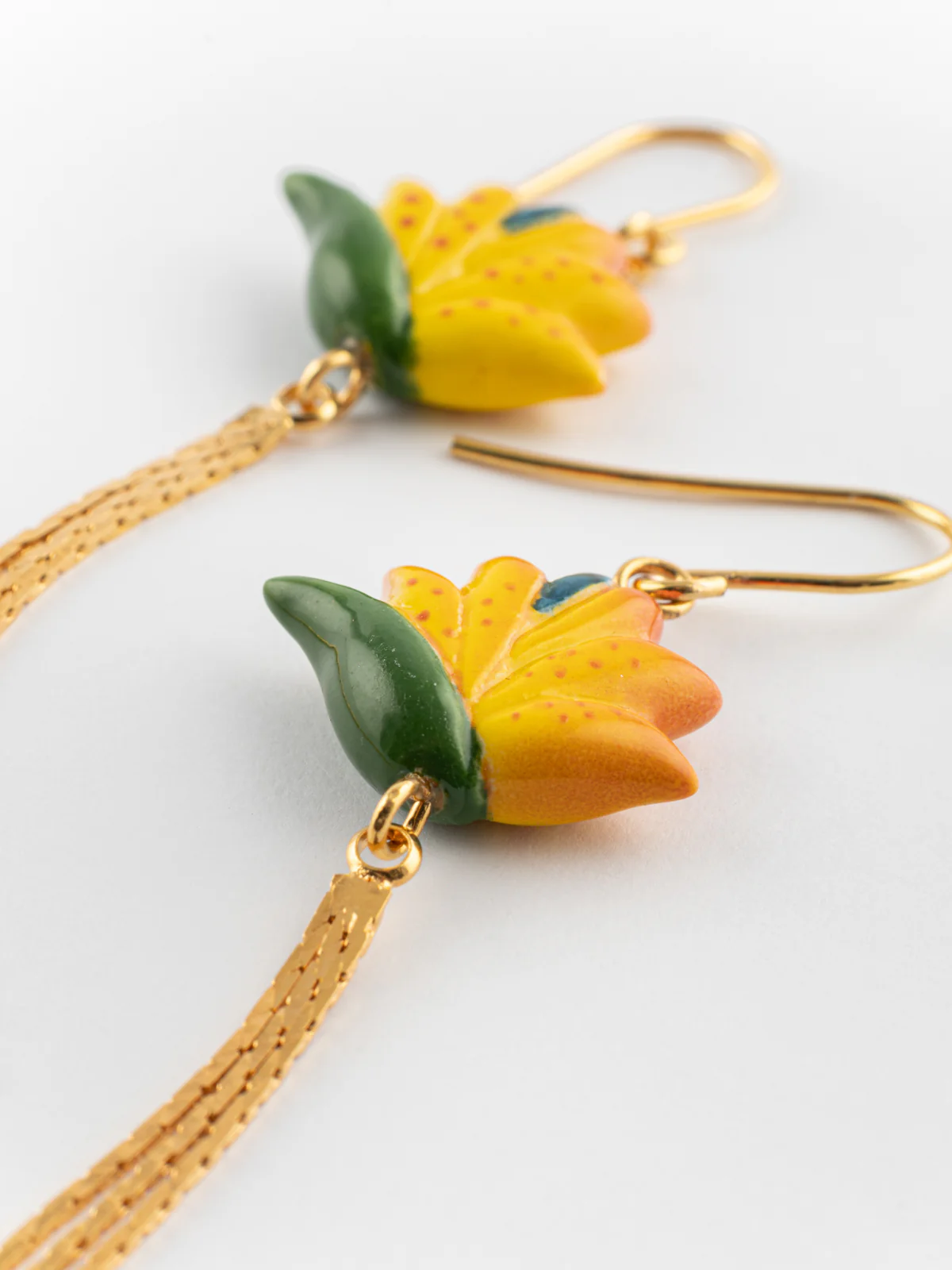 Boucles d'oreilles oiseau de paradis avec franges - Image 5