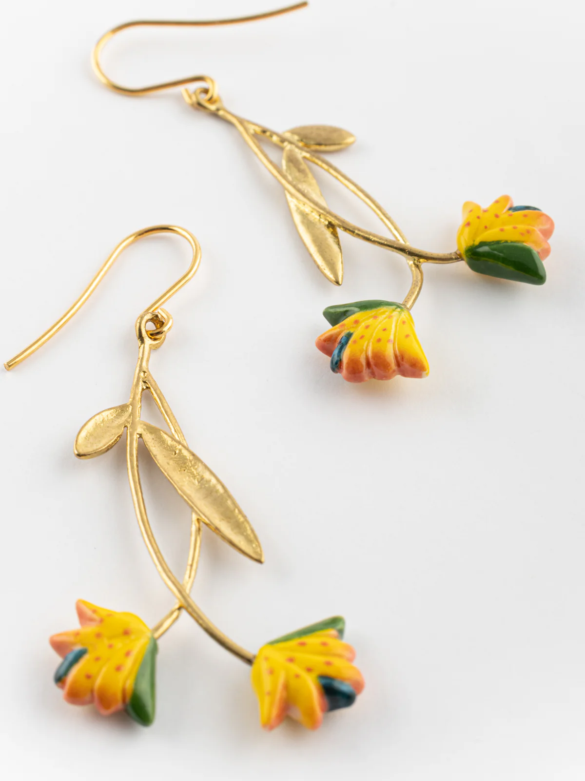 Boucles d'oreilles branche oiseau de paradis - Image 4