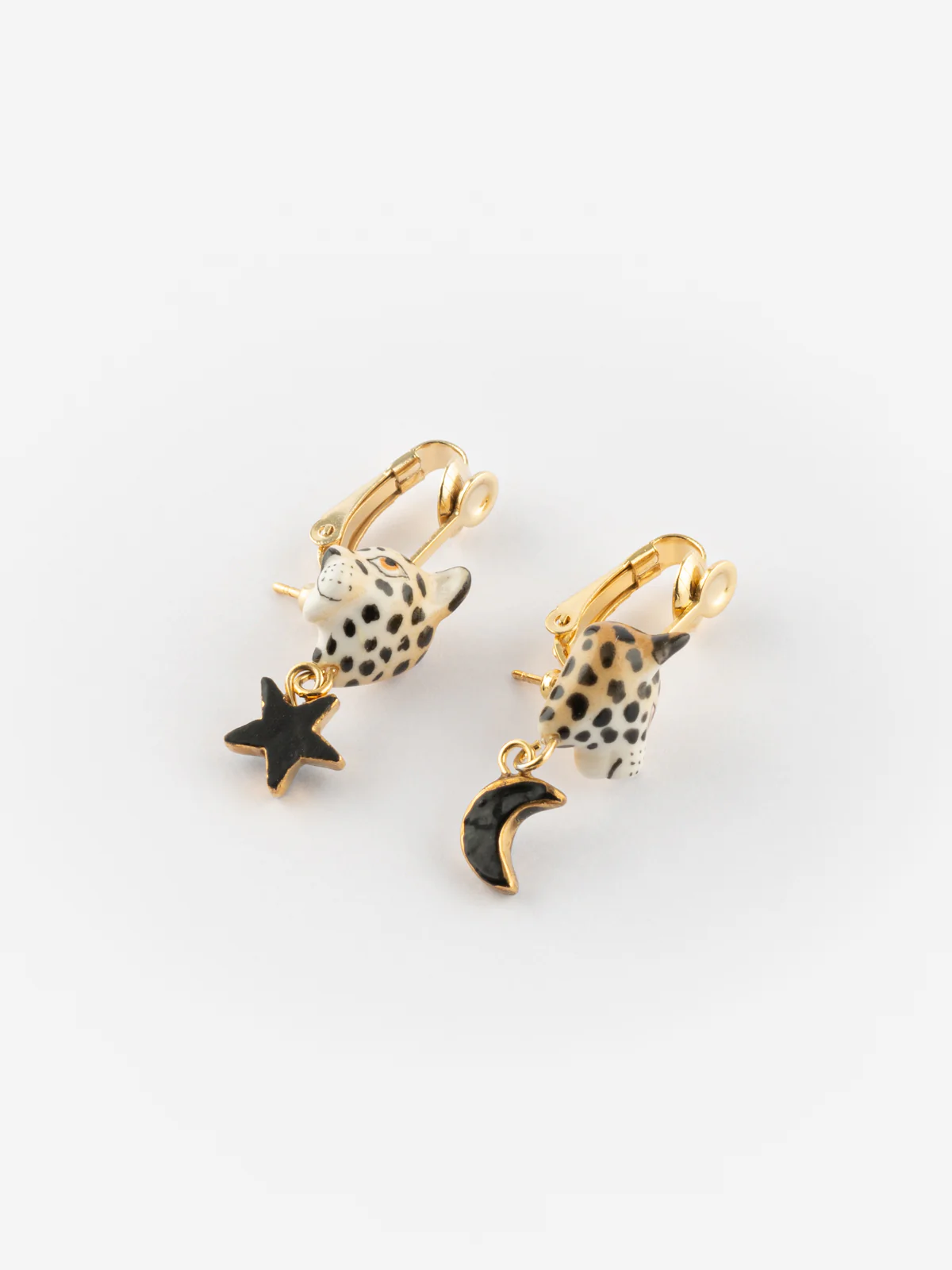 Puces d'oreilles à clip léopard, étoile et lune