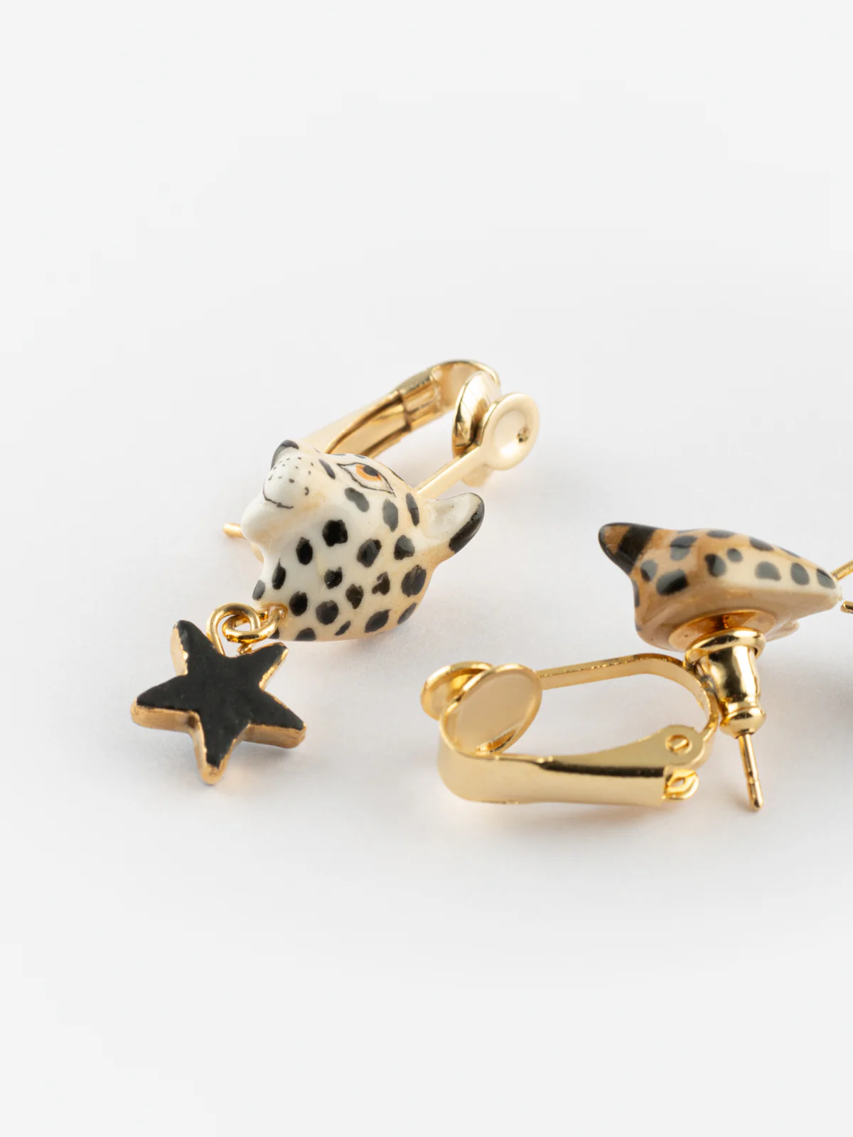 Puces d'oreilles à clip léopard, étoile et lune - Image 2