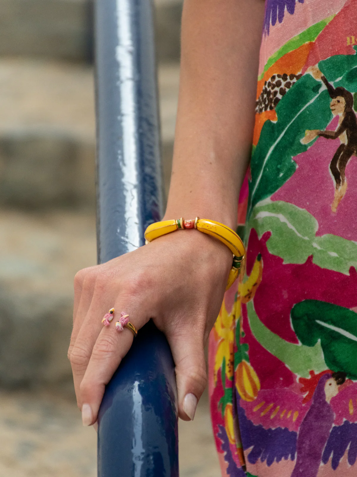 Bracelet fruits et perles bananes jaunes - Image 4