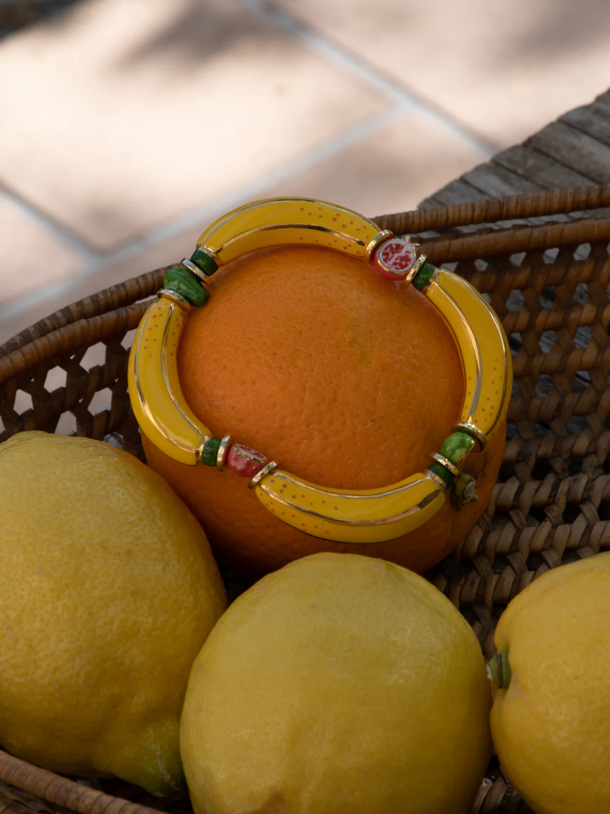 Bracelet fruits et perles bananes jaunes - Image 6