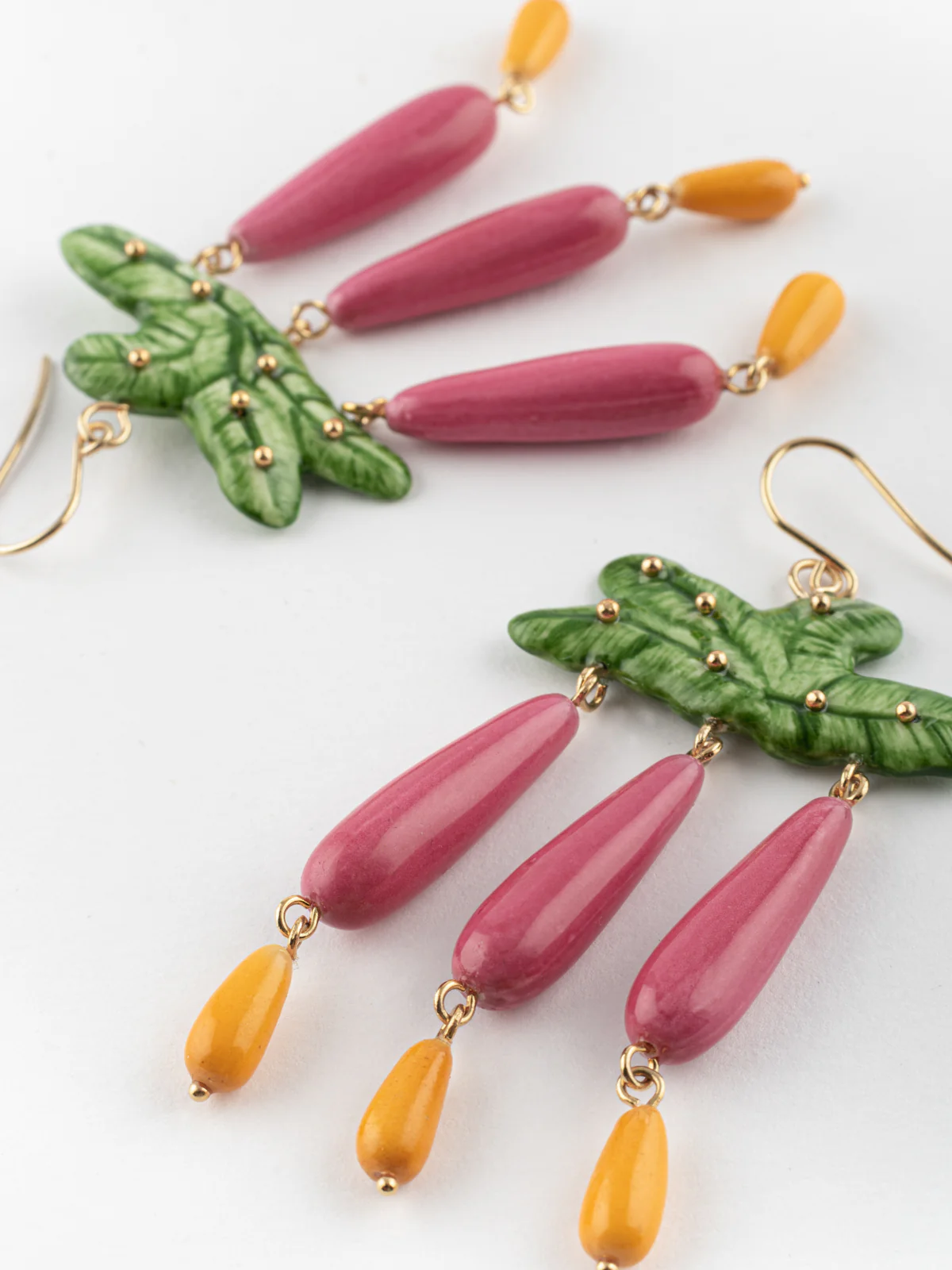 Boucles d'oreilles feuilles de bananier & gouttes - Image 5