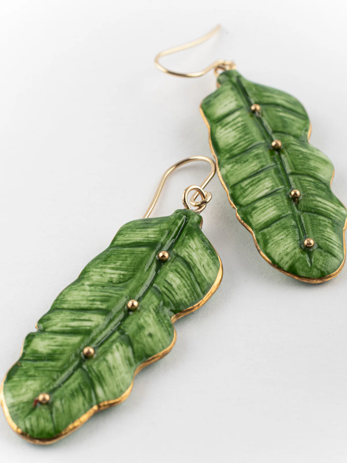 Boucles d'oreilles feuille de bananier - Image 5