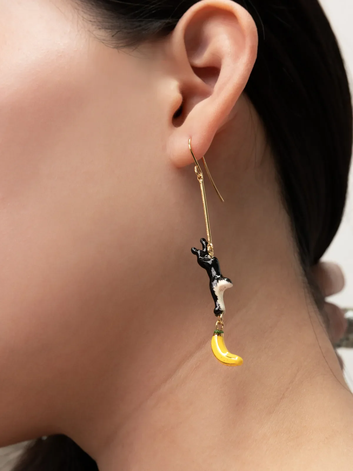 Boucles d'oreilles capucin noir & fruits - Image 2