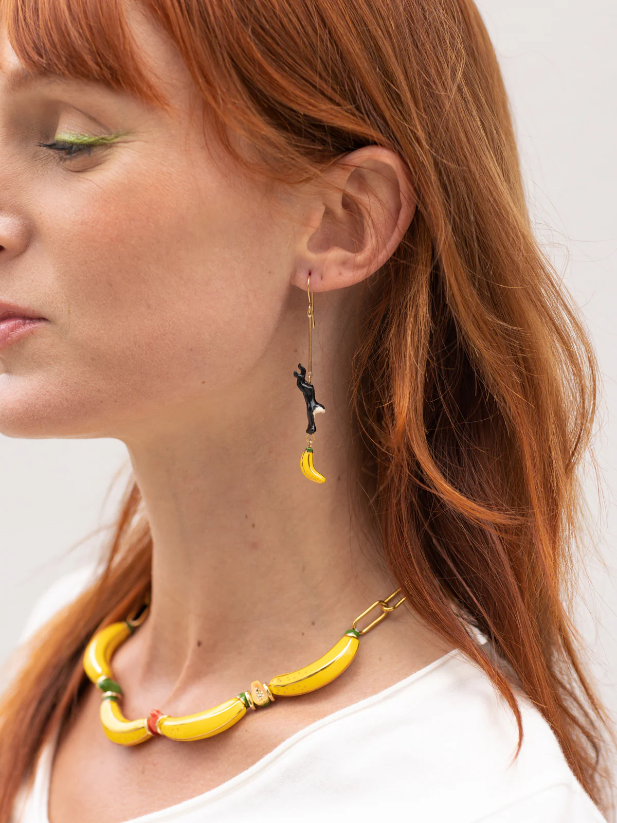 Boucles d'oreilles capucin noir & fruits - Image 5