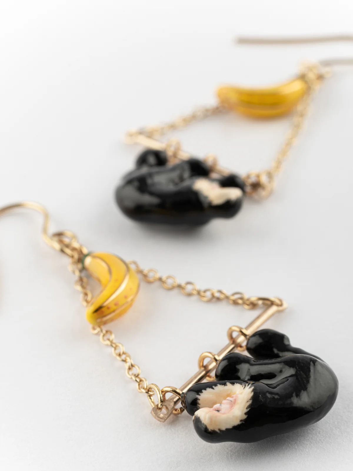 Boucles d'oreilles triangles capucin & banane - Image 5