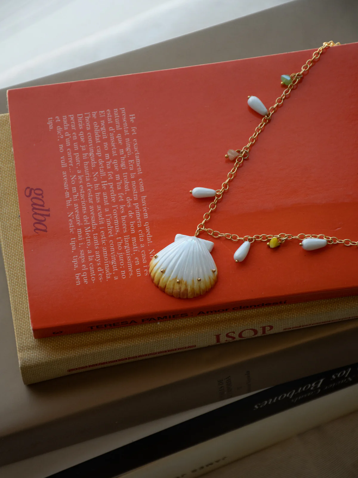 Collier coquillage & pampilles - Image 4