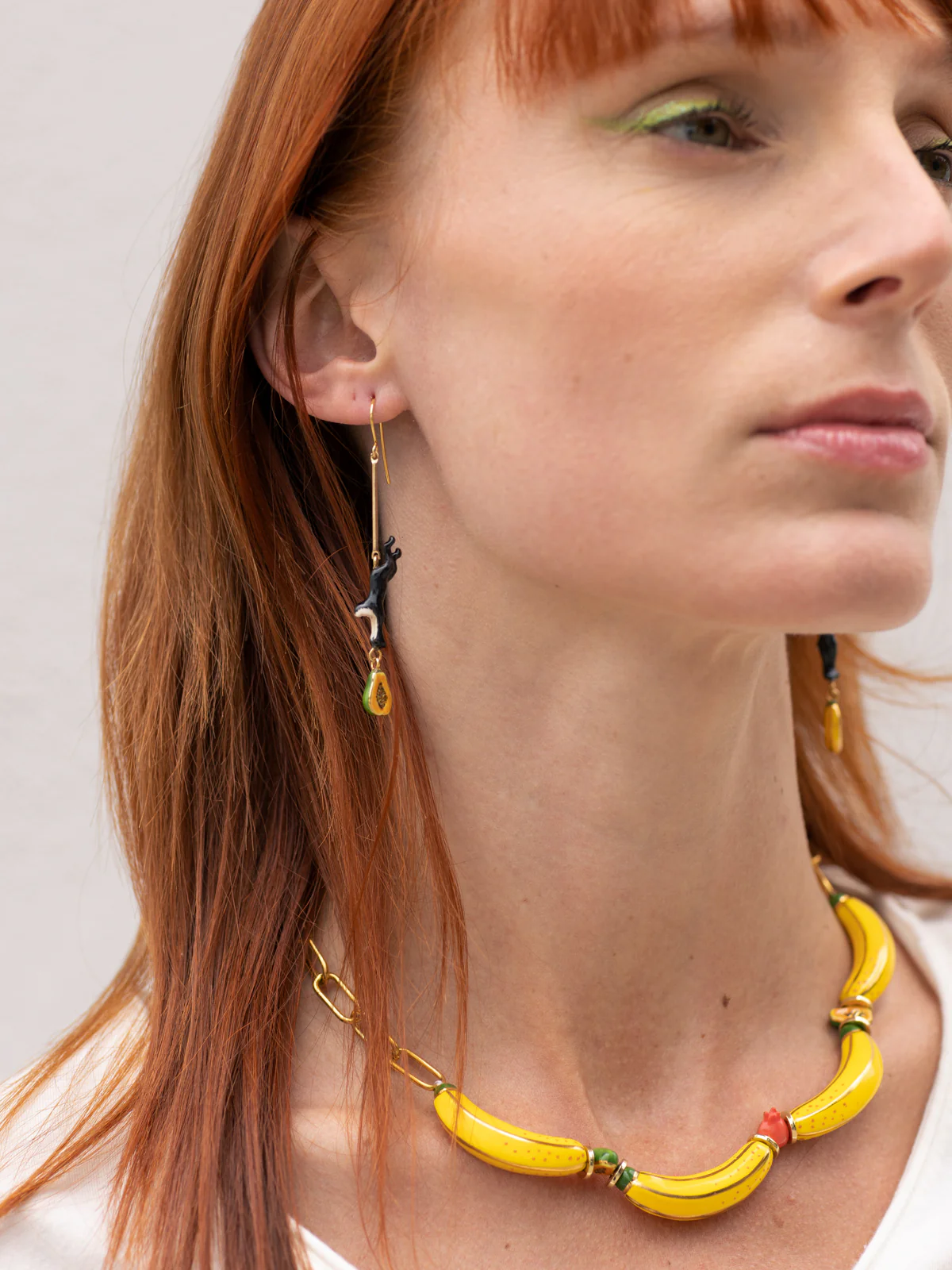 Collier fruits et perles bananes jaunes - Image 2