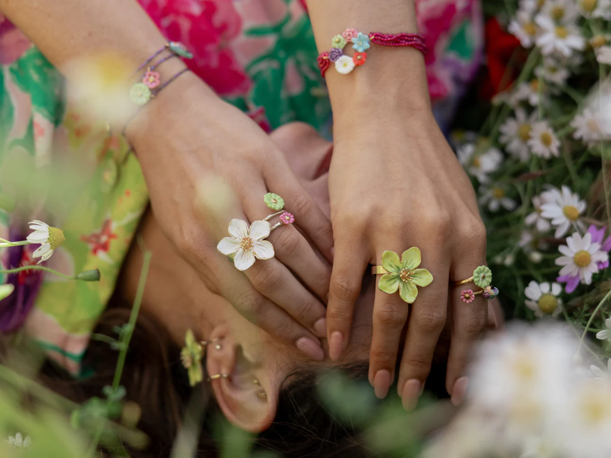 Bague fleur blanche - Image 3