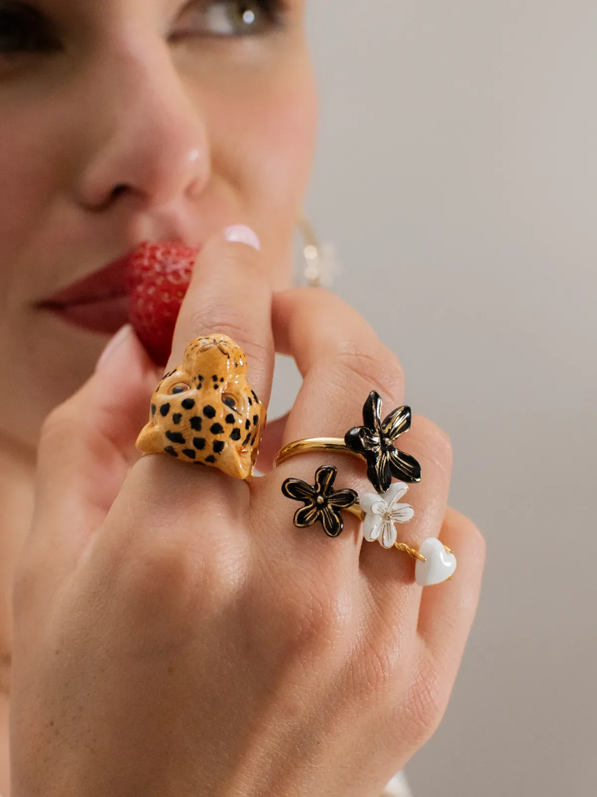 Bague multi fleurs d'Erine - Image 4