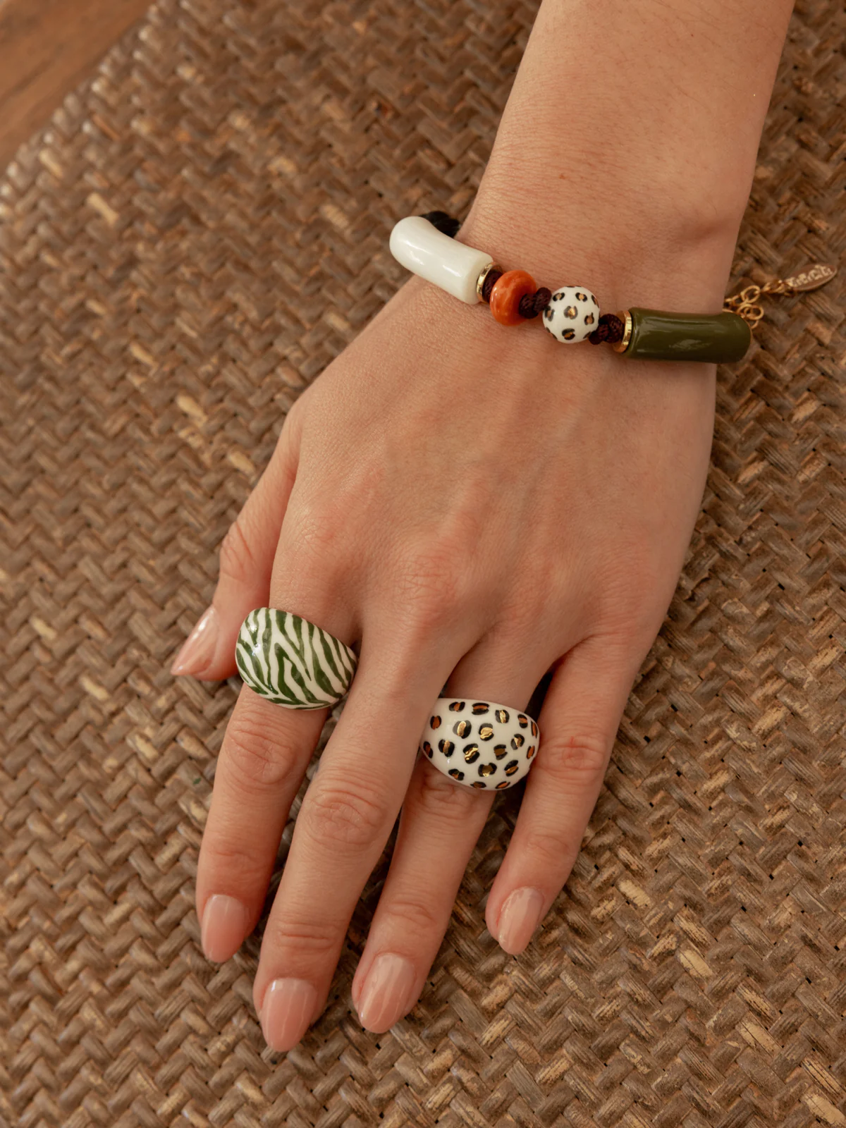 Bague léopard blanc et doré - Image 3