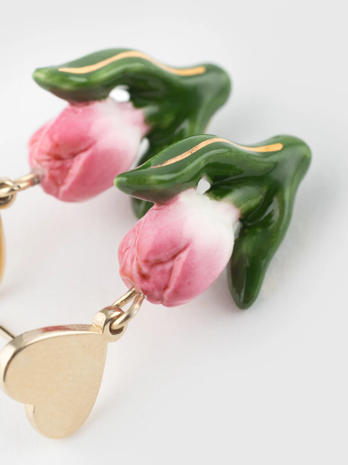 Boucles d’oreilles pendantes cœur et tulipe - Image 3