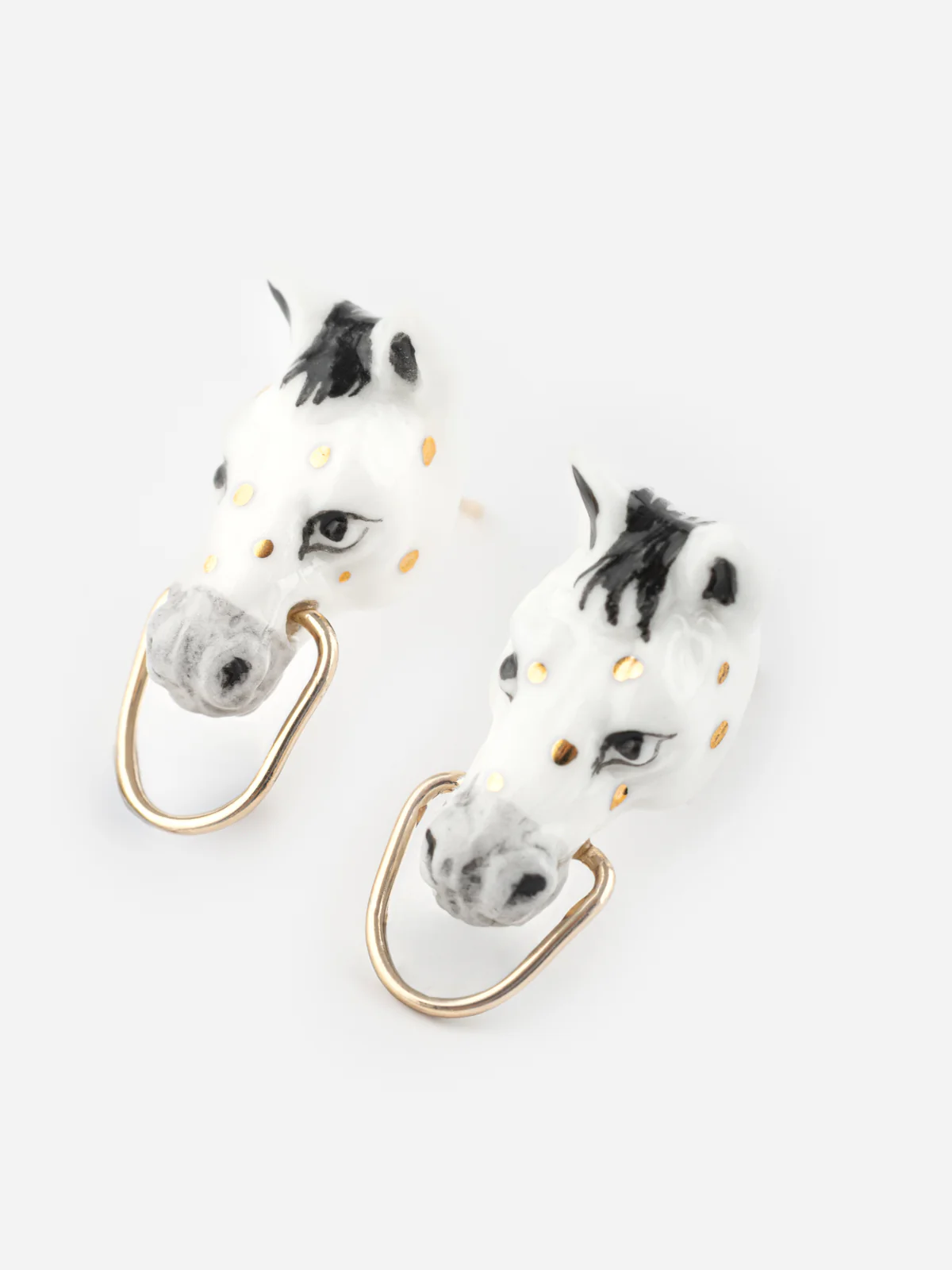 Boucles d'oreilles puces - Tête de cheval blanc - Image 3