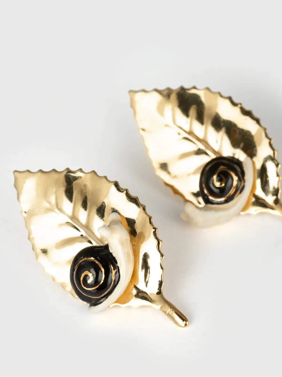 Boucles d'oreilles feuille et escargot - Image 6