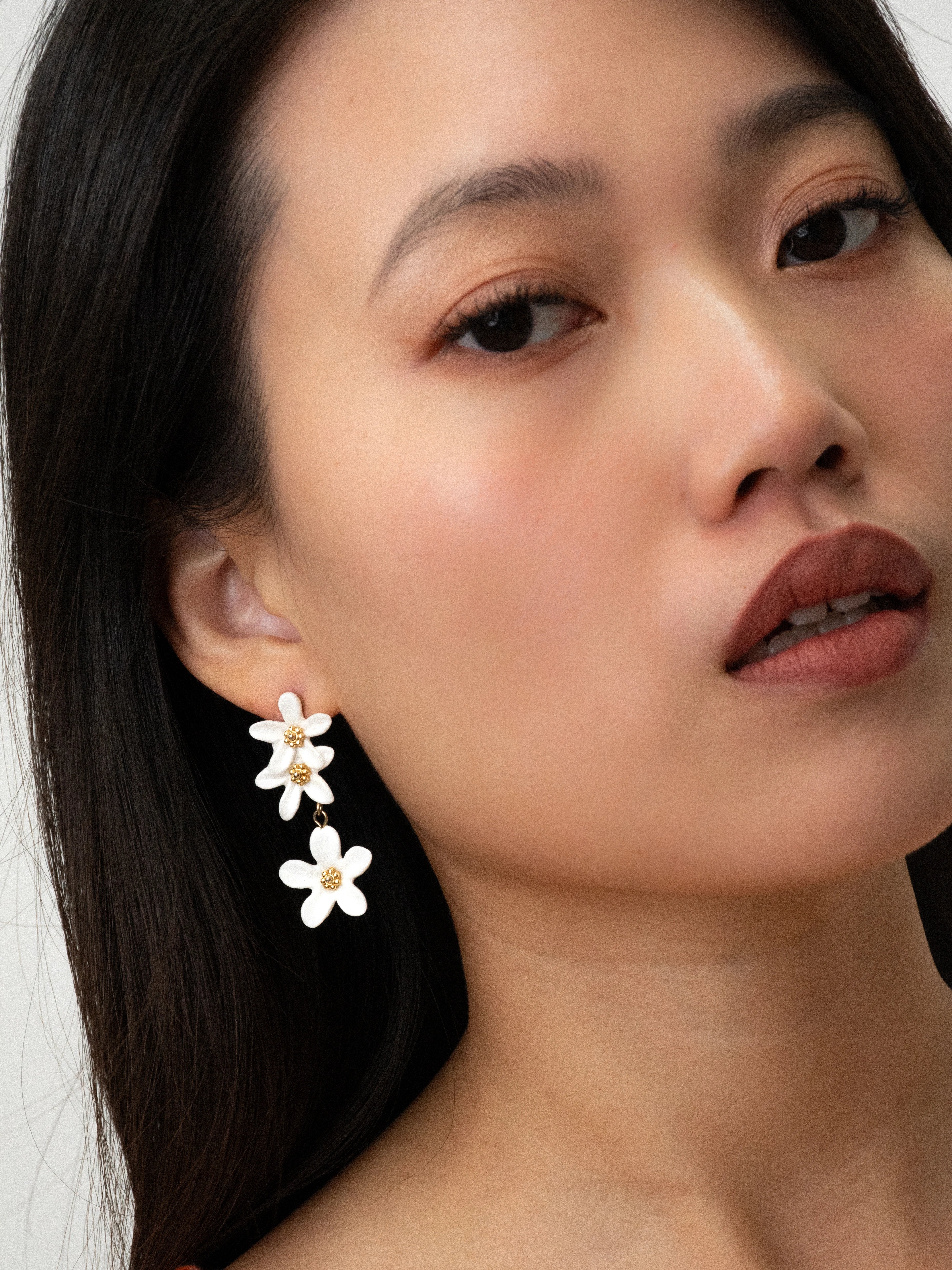 Boucles d'oreilles pendantes fleurs de citron - Image 2