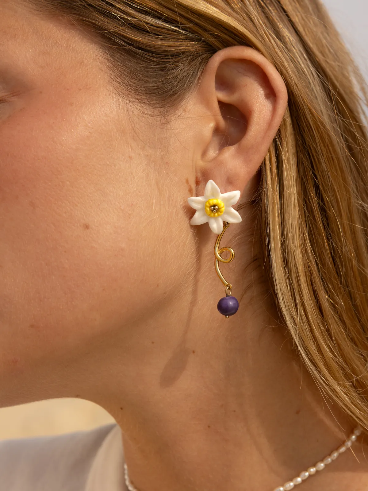 Boucles d'oreilles Jonquille et Goutte Violette - Image 2