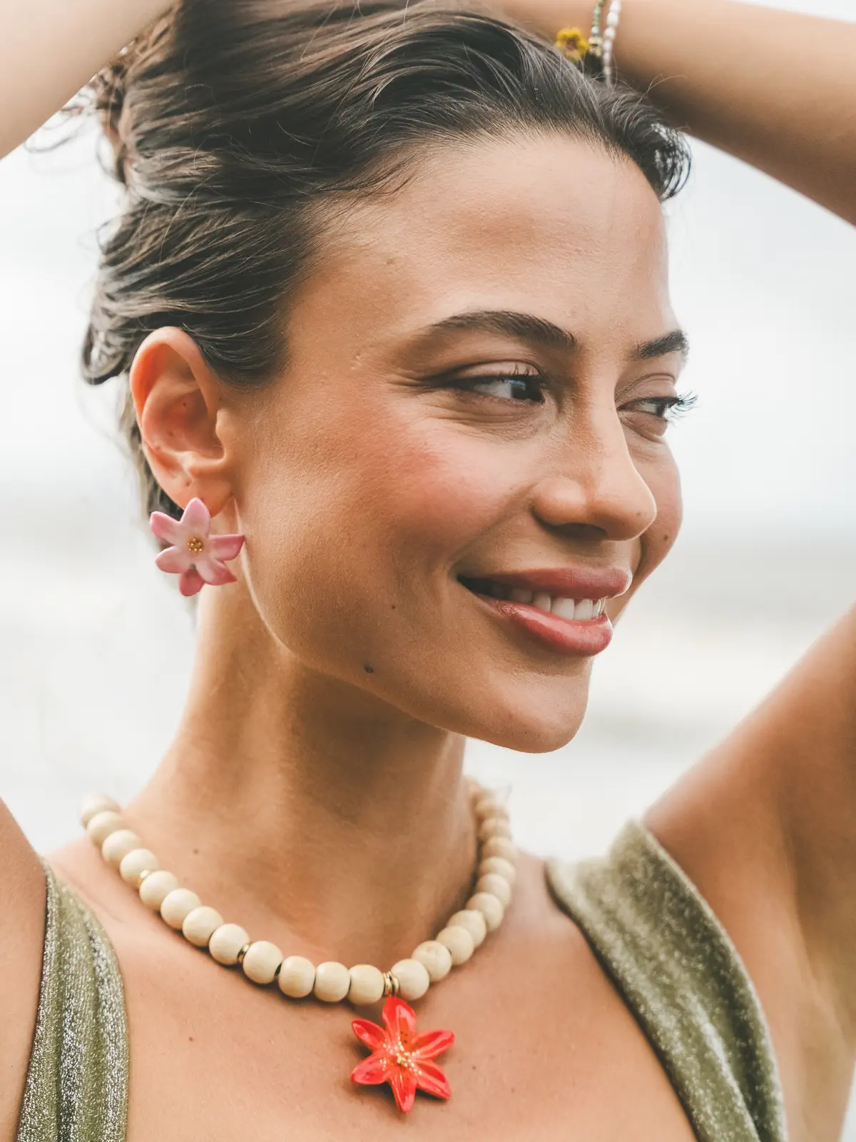 Boucles d'oreilles puces moyennes - Lys rose - Image 3