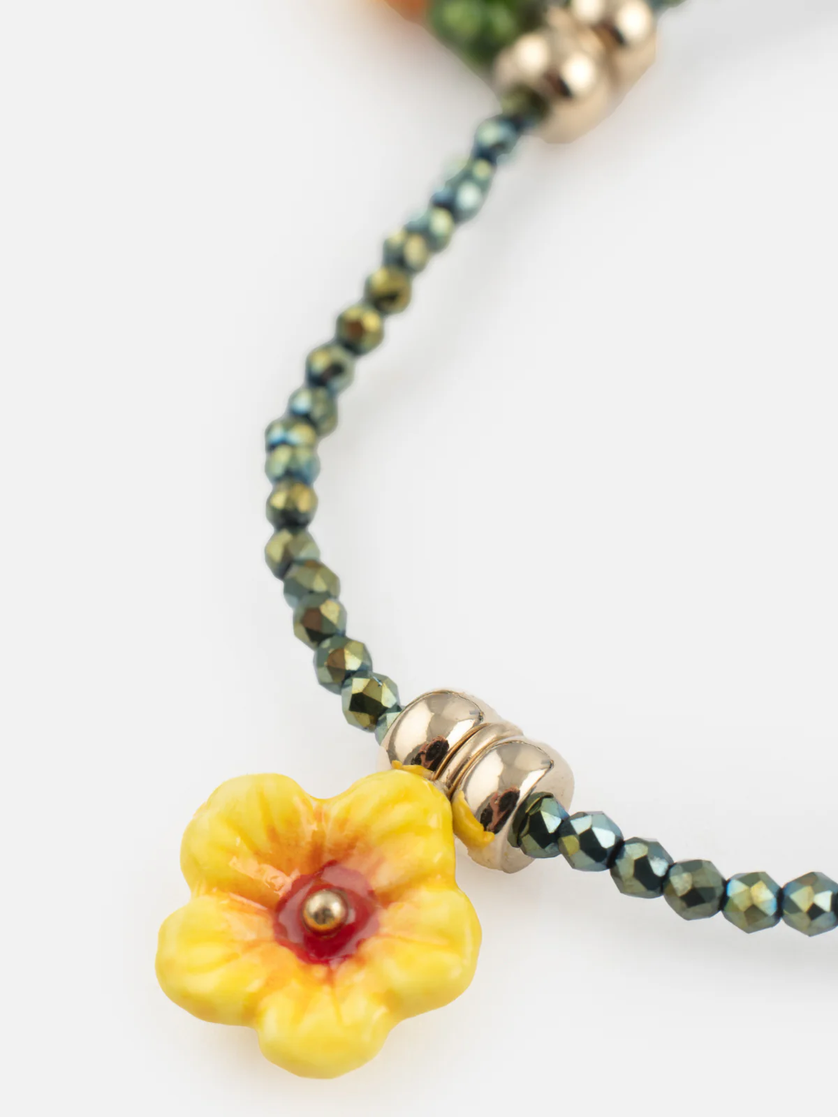 Bracelet perles d'hématite, hibiscus et ananas - Image 4