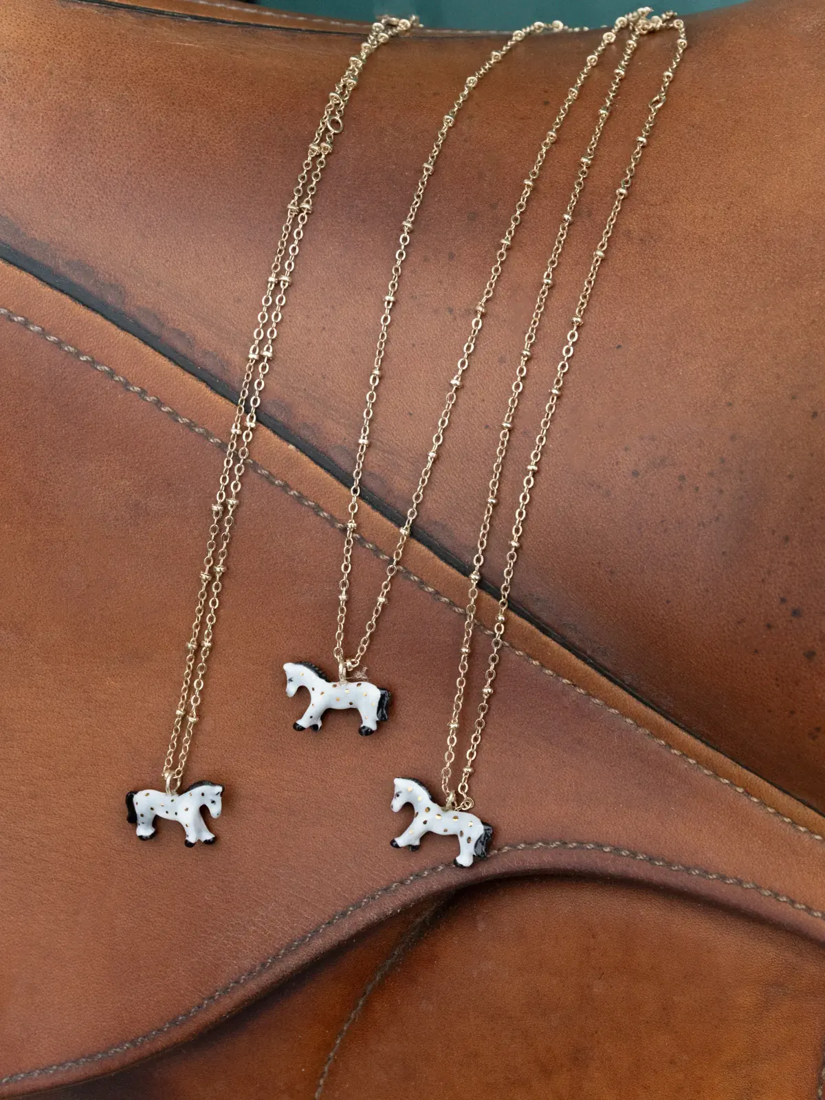 Collier cheval blanc - Image 4