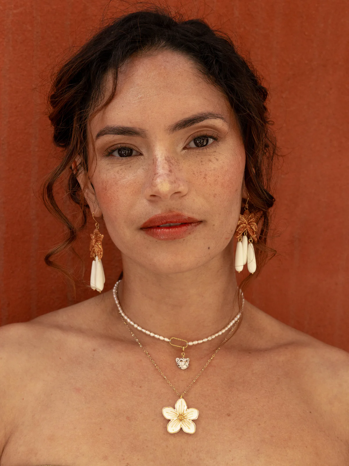 Collier fleur blanche - Image 2