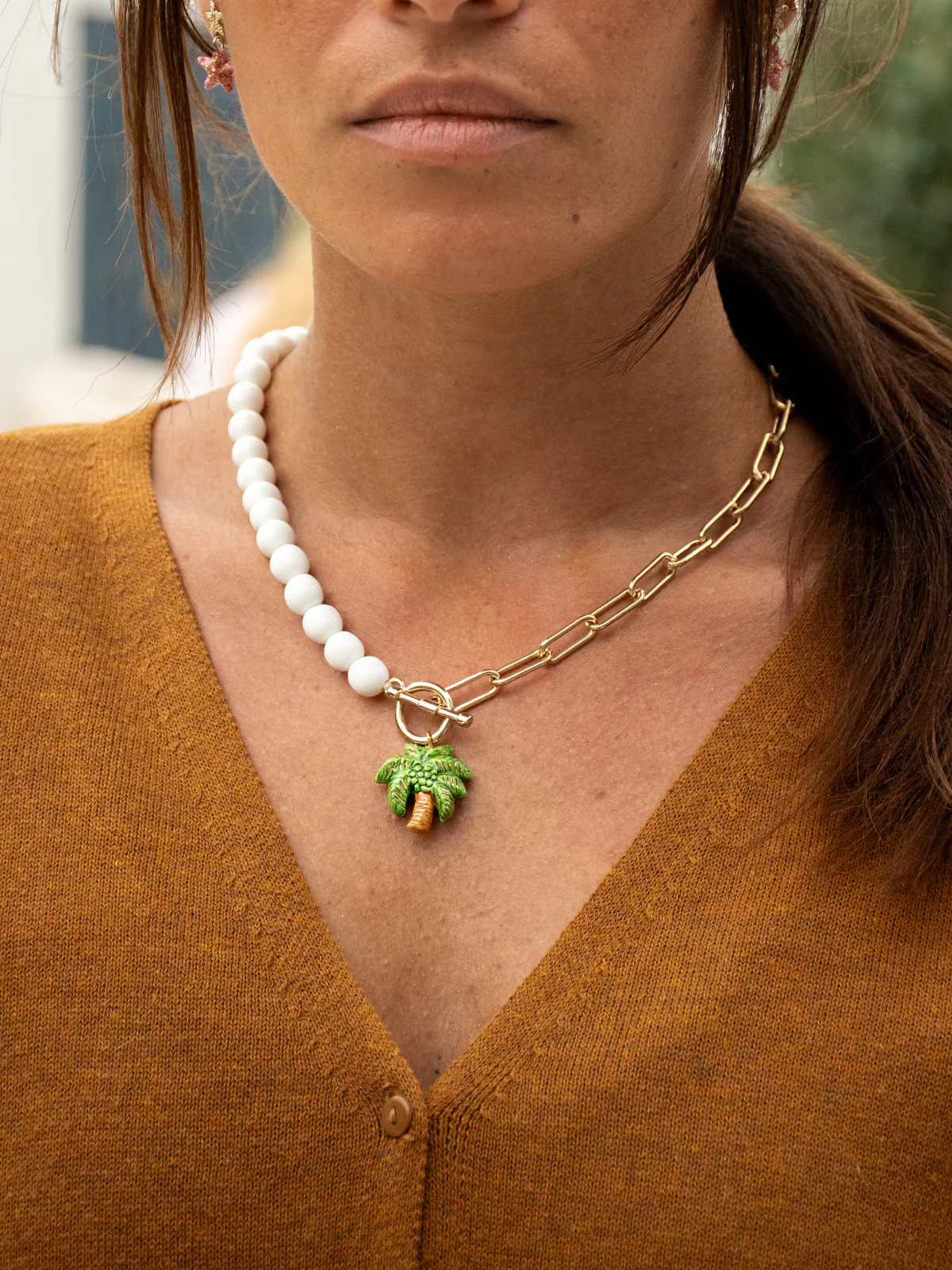 Collier perles et palmier