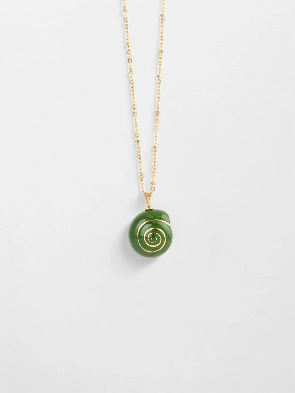 Collier sautoir escargot vert